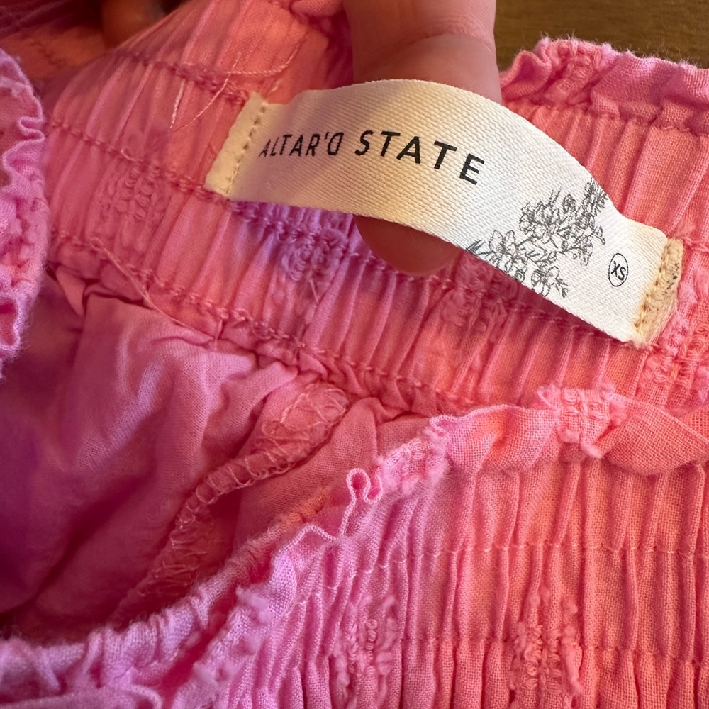 Altar'd State Raleigh Layered Lace Shorts in Hot Pink Tiered Cotton Sz XS - Picture 4 of 5